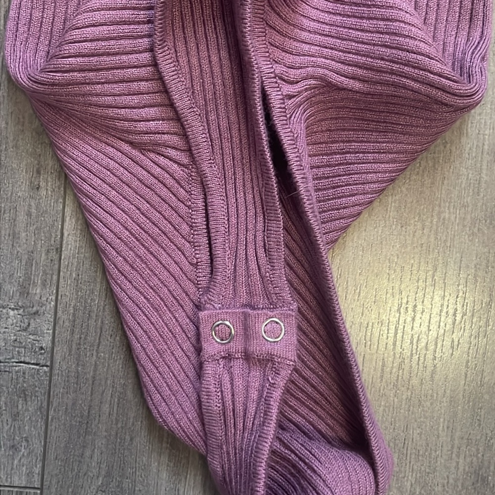 Forever21 Ribbed Bodysuit - Picture 3 of 3